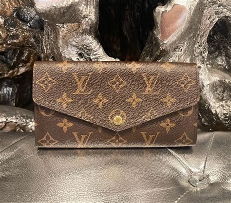 louis vuitton sarah wallet monogram empreinte|Louis Vuitton reverse monogram wallet.